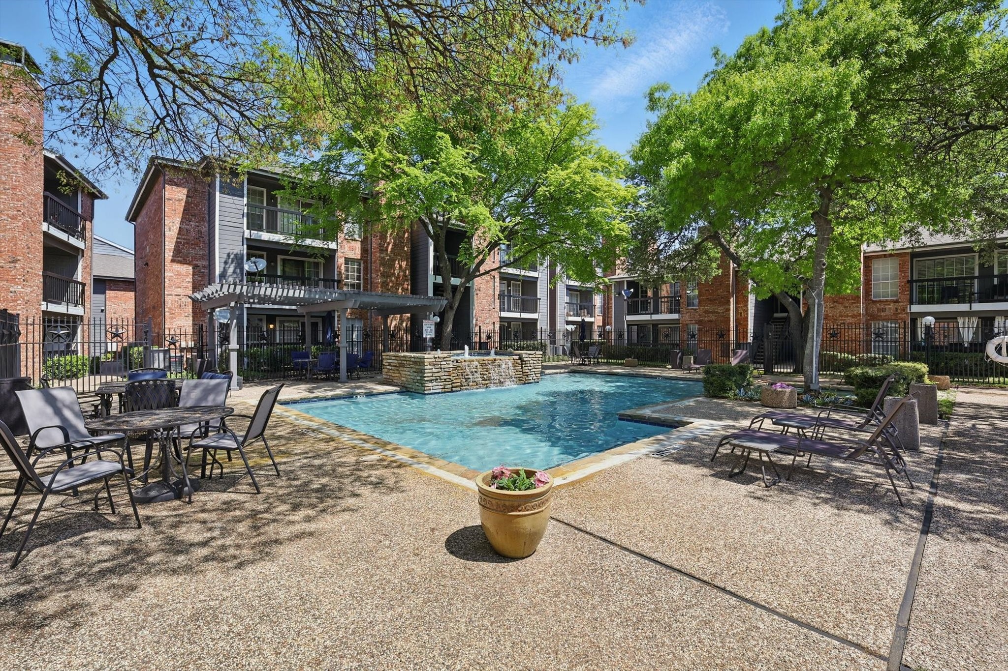 18333 Roehampton Drive 332 , Dallas, TX, 75252 | 20896396 | Realty Texas LLC