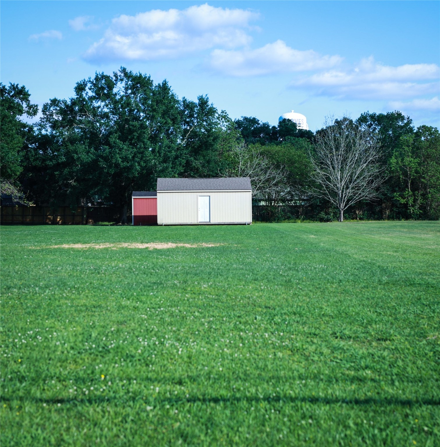 000 Hogaboom Road , Groves, TX, 77619 | 72030941 | Realty Texas LLC
