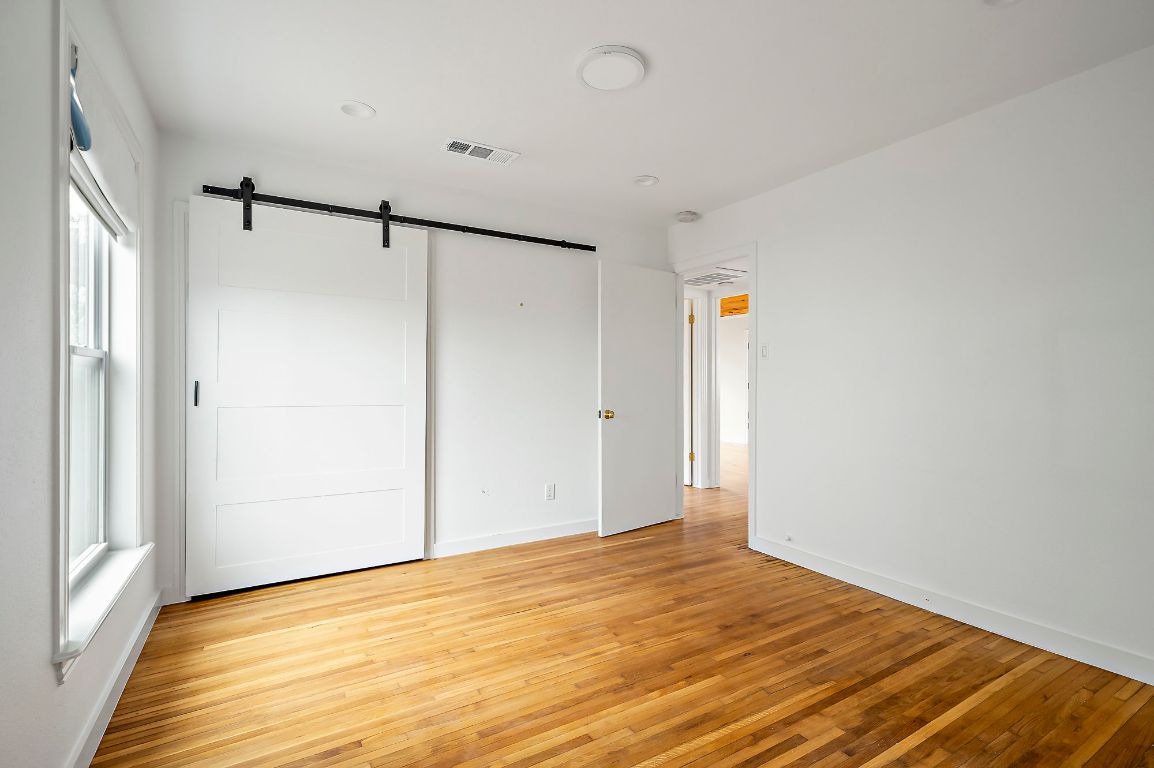 5517 Avenue G A , Austin, TX, 78751 | 6172732 | Realty Texas LLC