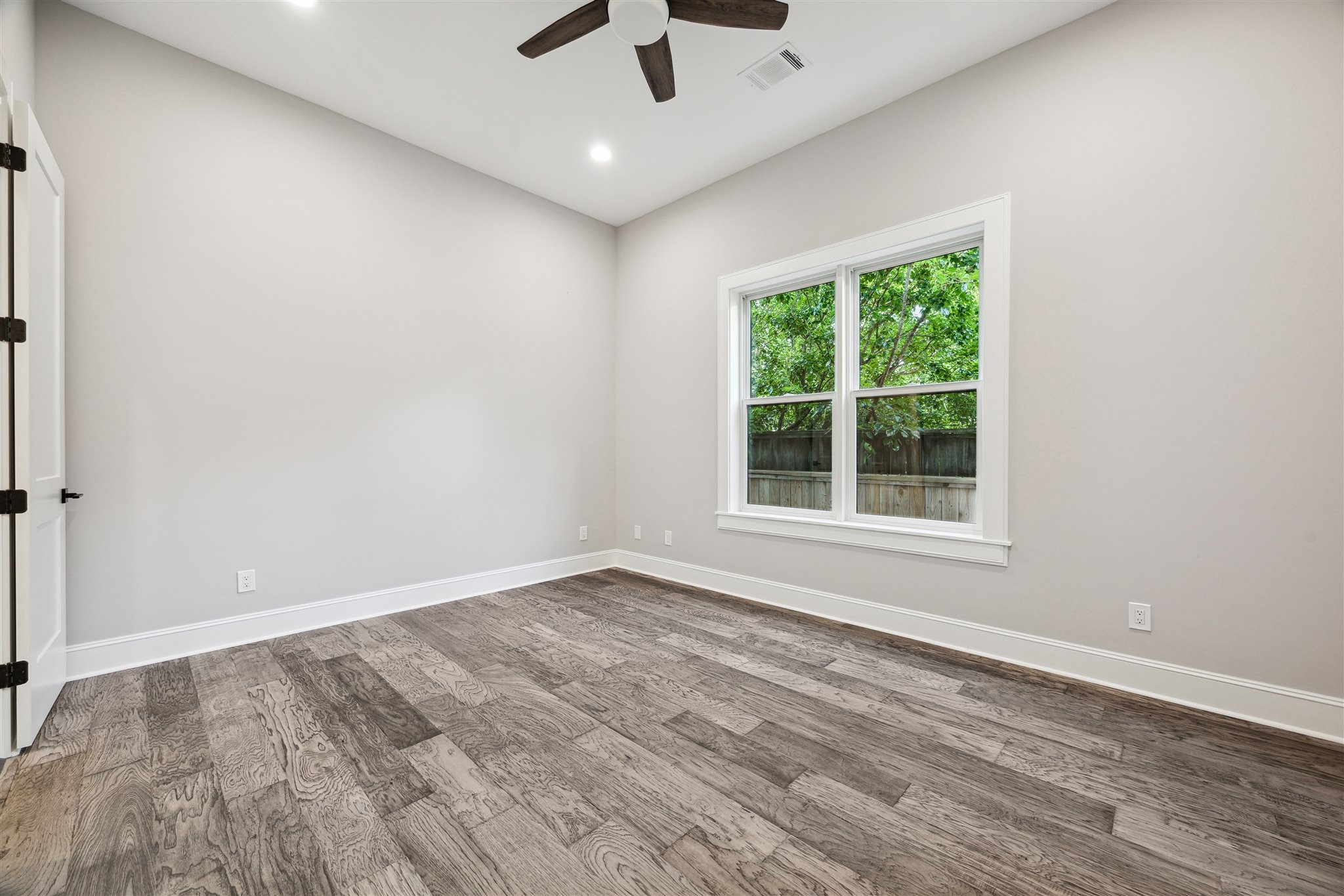 2065 Southgate Boulevard , Houston, TX, 77030 | 98186840 | Realty Texas LLC