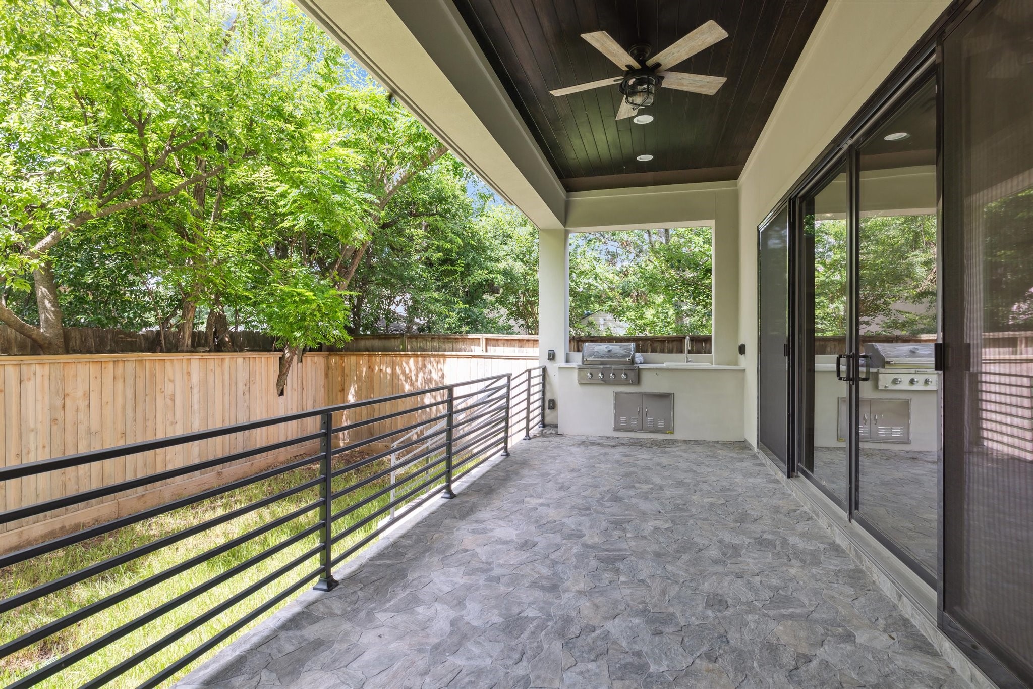 2065 Southgate Boulevard , Houston, TX, 77030 | 98186840 | Realty Texas LLC