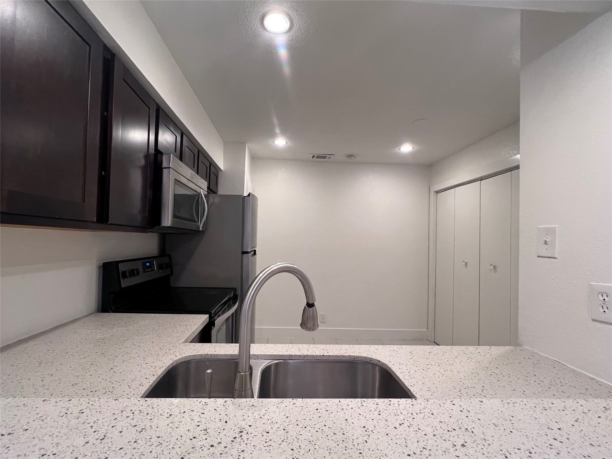 4777 Cedar Springs Road 2C , Dallas, TX, 75219 | 20896769 | Realty Texas LLC