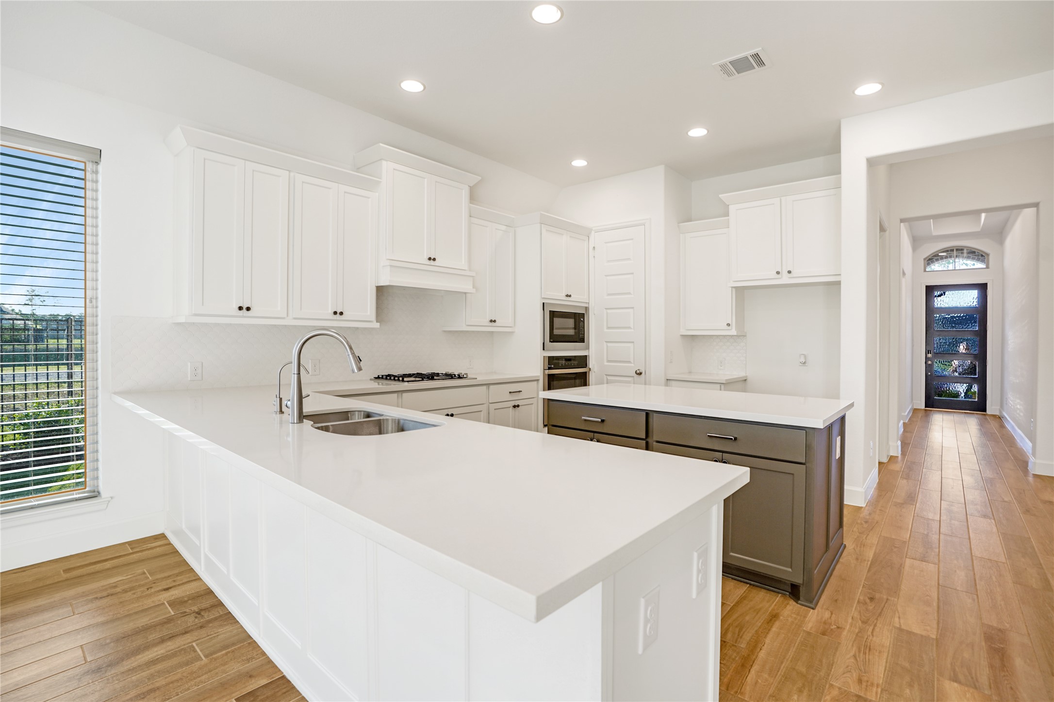 15906 Golden Trails Court, Conroe, TX, 77302 | 19265719 | Realty Texas LLC