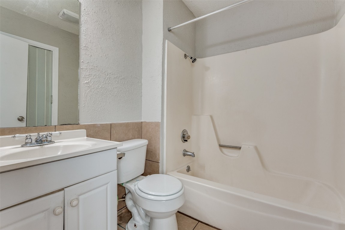216 W William Cannon Drive A , Austin, TX, 78745 | 3866099 | Realty Texas LLC