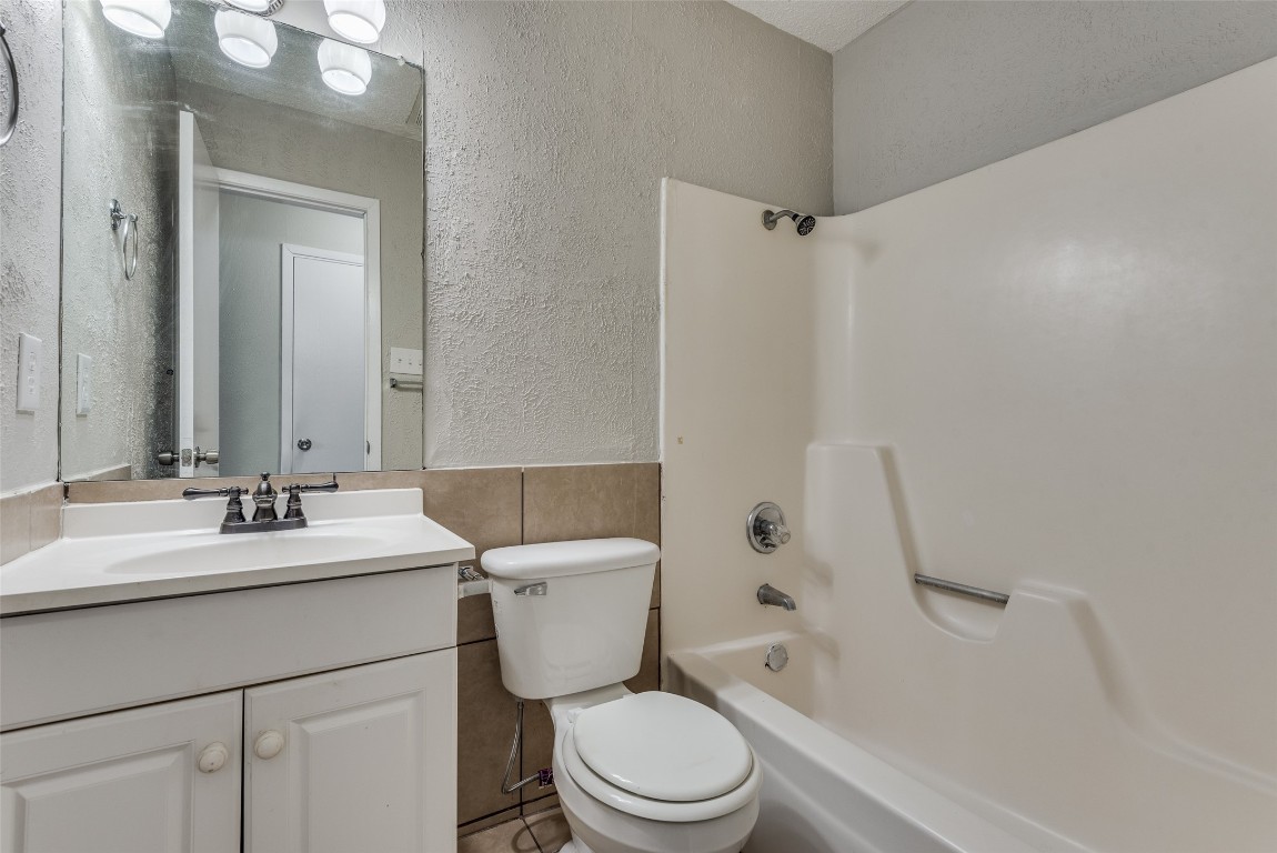 216 W William Cannon Drive A , Austin, TX, 78745 | 3866099 | Realty Texas LLC