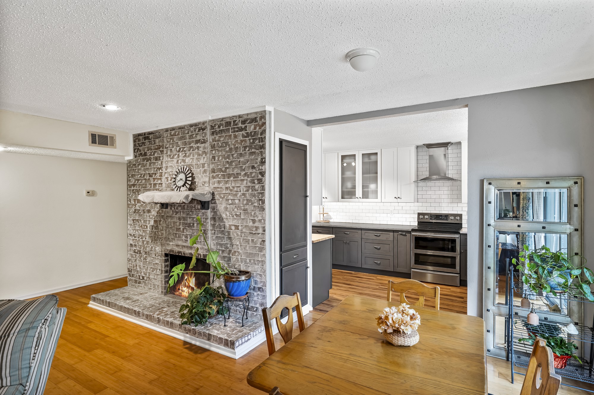 2942 Big Ben Lane , Garland, TX, 75044 | 20895721 | Realty Texas LLC