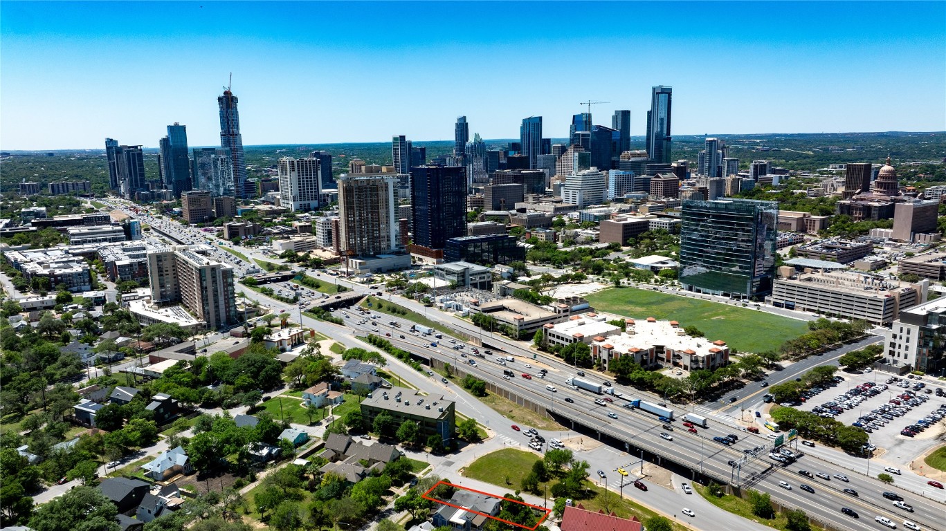 1401 Olander Street , Austin, TX, 78702 | 1309182 | Realty Texas LLC