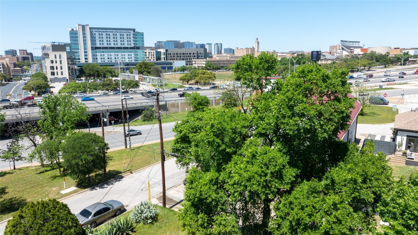 1401 Olander Street , Austin, TX, 78702 | 1309182 | Realty Texas LLC