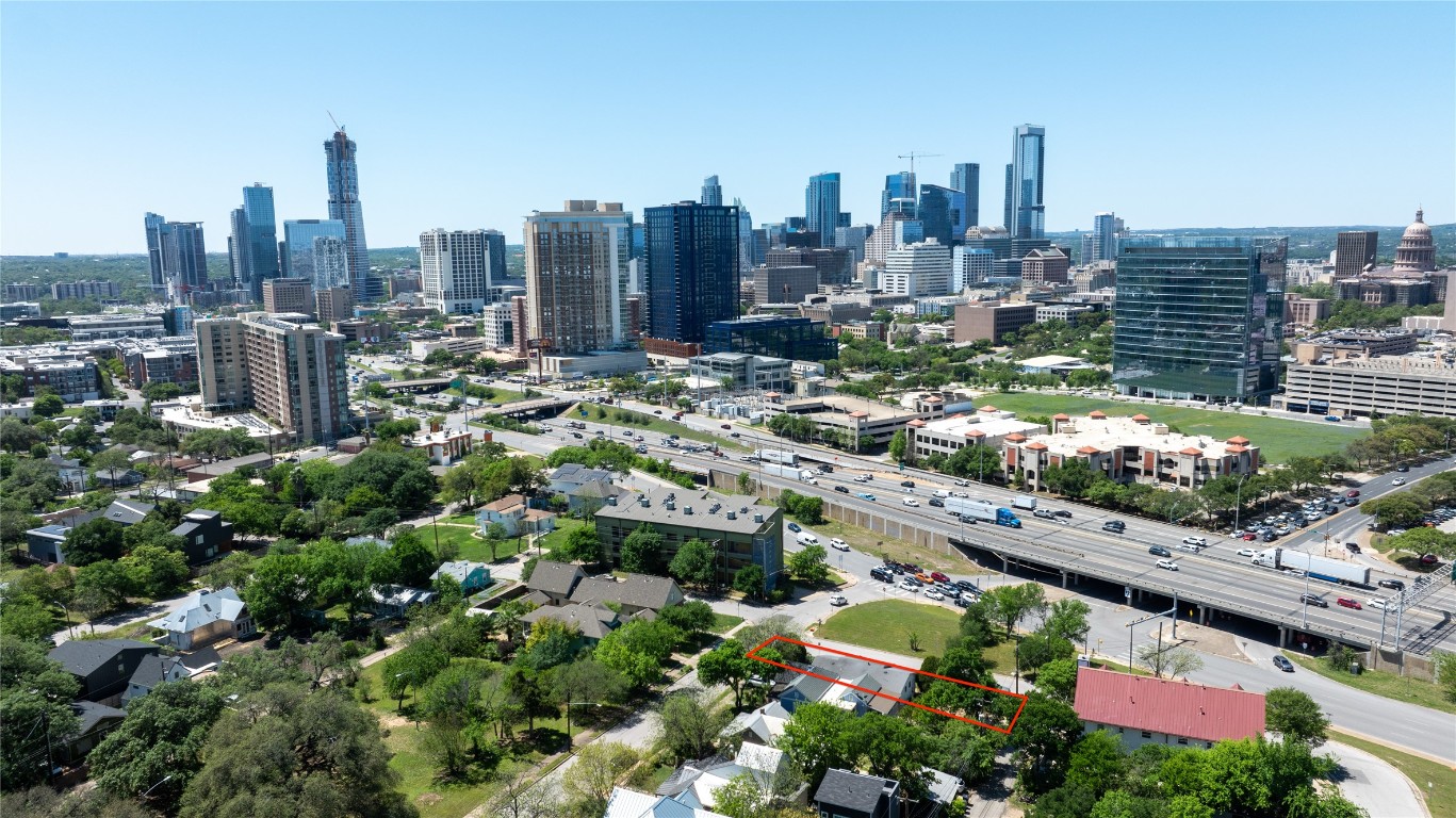 1401 Olander Street , Austin, TX, 78702 | 1309182 | Realty Texas LLC