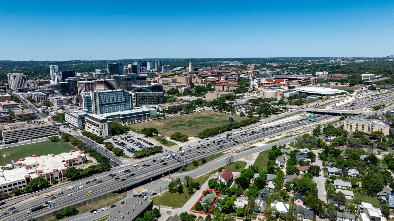 1401 Olander Street , Austin, TX, 78702 | 1309182 | Realty Texas LLC