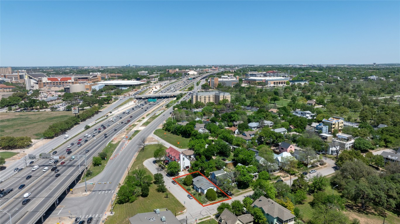 1401 Olander Street , Austin, TX, 78702 | 1309182 | Realty Texas LLC