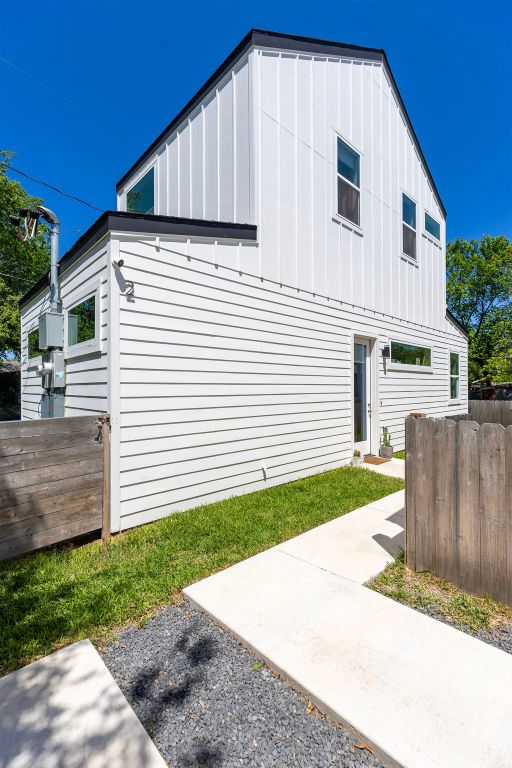 6704 Galindo Street B , Austin, TX, 78741 | 7868409 | Realty Texas LLC