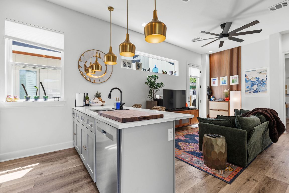 6704 Galindo Street B , Austin, TX, 78741 | 7868409 | Realty Texas LLC