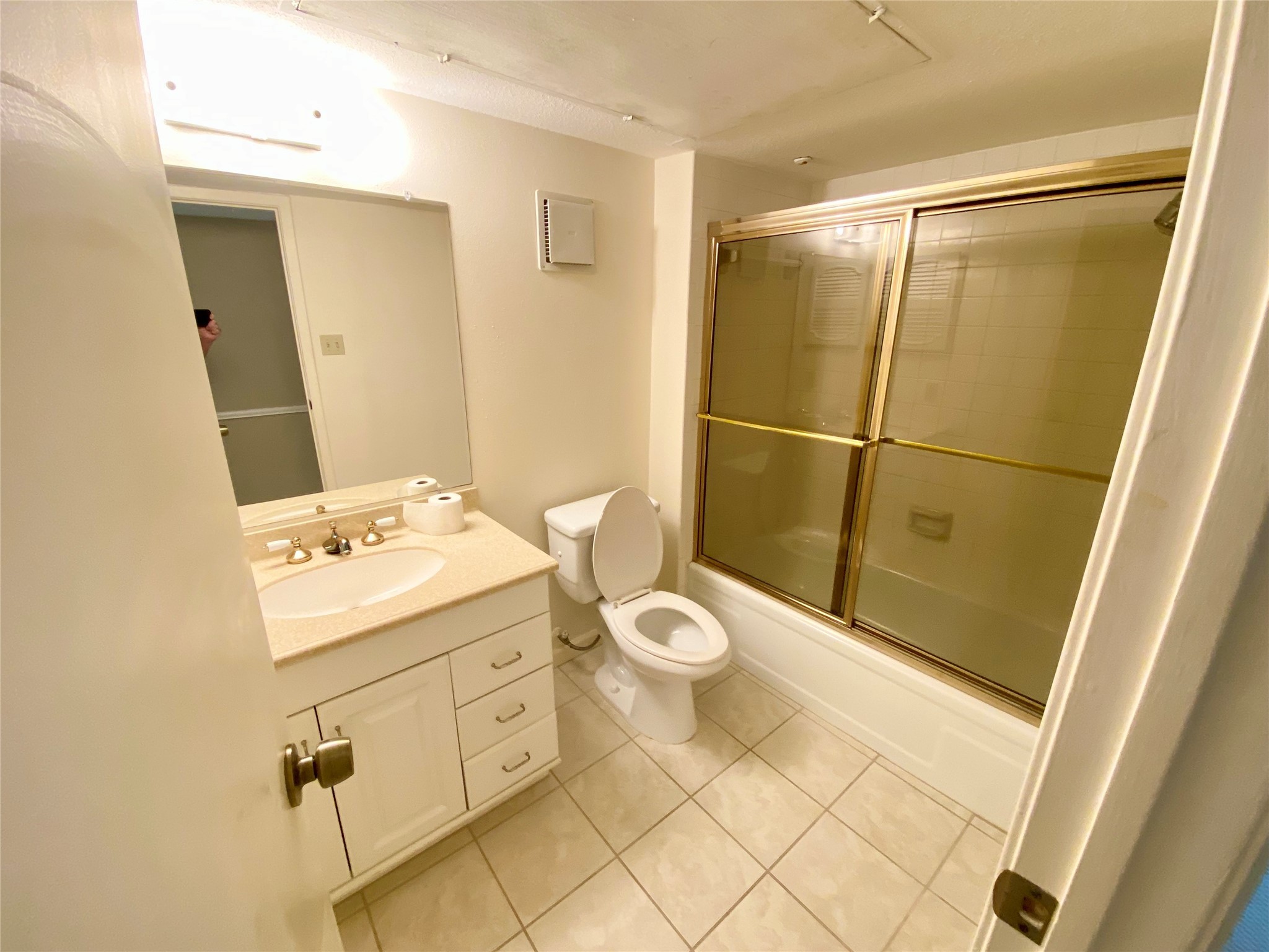 14777 Wunderlich Drive 2404 , Houston, TX, 77069 | 66293682 | Realty Texas LLC