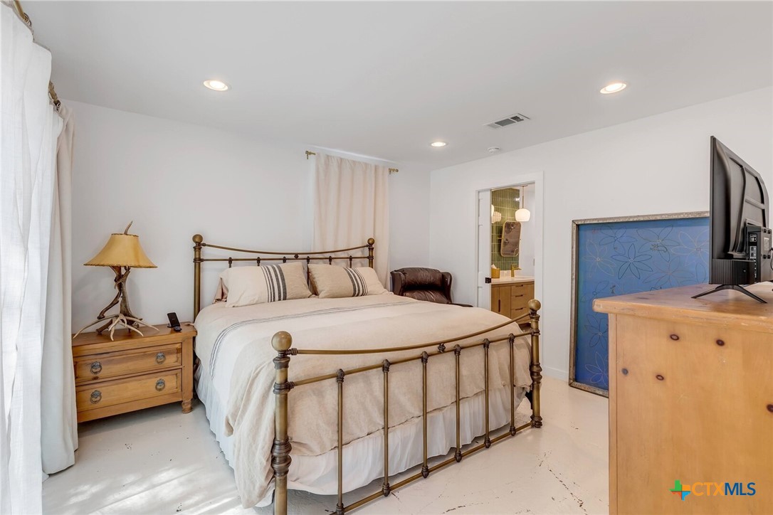 105 NW RIVER Road , Martindale, TX, 78655 | 576115 | Realty Texas LLC