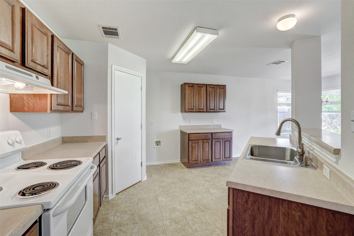 208 Indian Meadow Drive , Georgetown, TX, 78626 | 2475721 | Realty Texas LLC