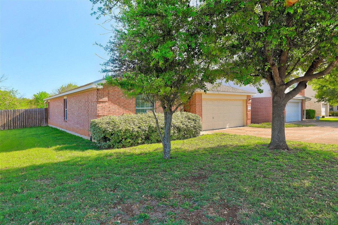 208 Indian Meadow Drive , Georgetown, TX, 78626 | 2475721 | Realty Texas LLC