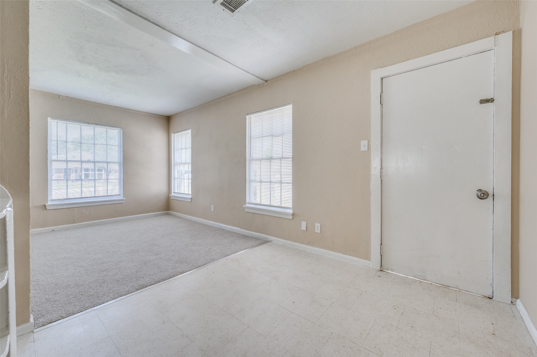 108 S Westmoreland Road , Dallas, TX, 75211 | 20899457 | Realty Texas LLC