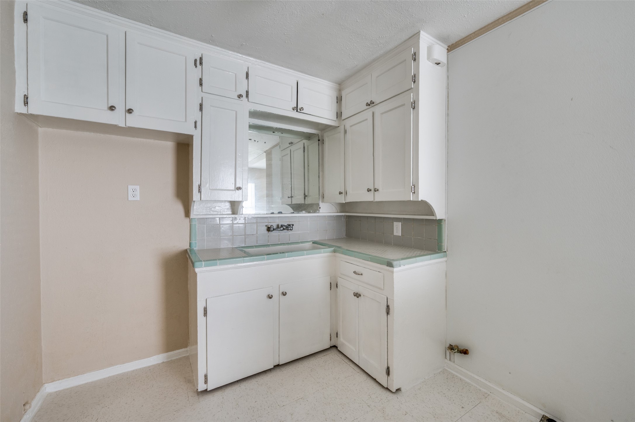 108 S Westmoreland Road , Dallas, TX, 75211 | 20899457 | Realty Texas LLC