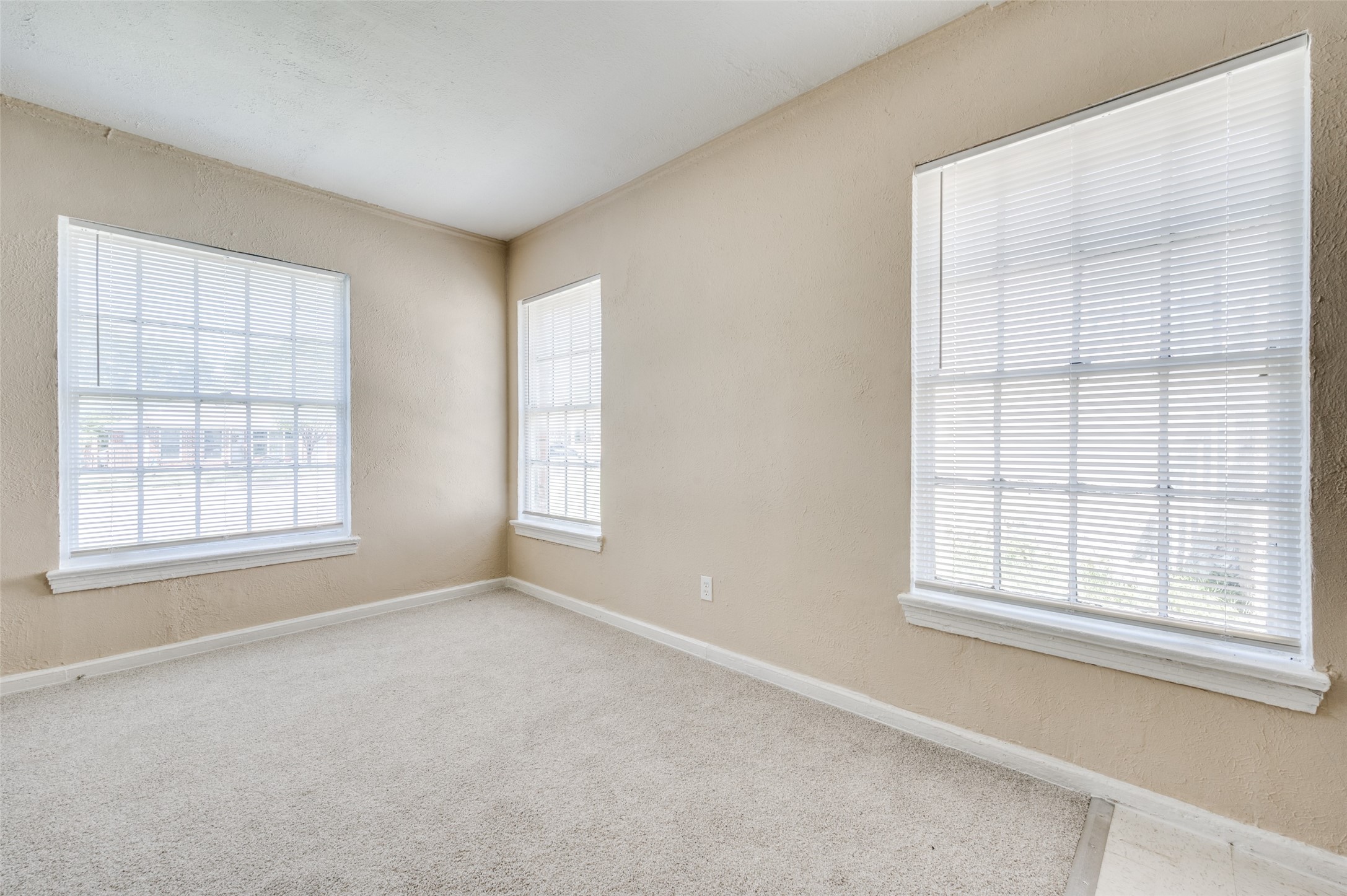 108 S Westmoreland Road , Dallas, TX, 75211 | 20899457 | Realty Texas LLC