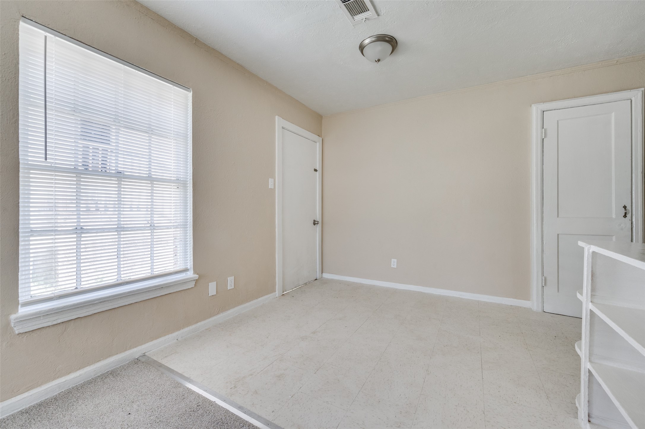 108 S Westmoreland Road , Dallas, TX, 75211 | 20899457 | Realty Texas LLC