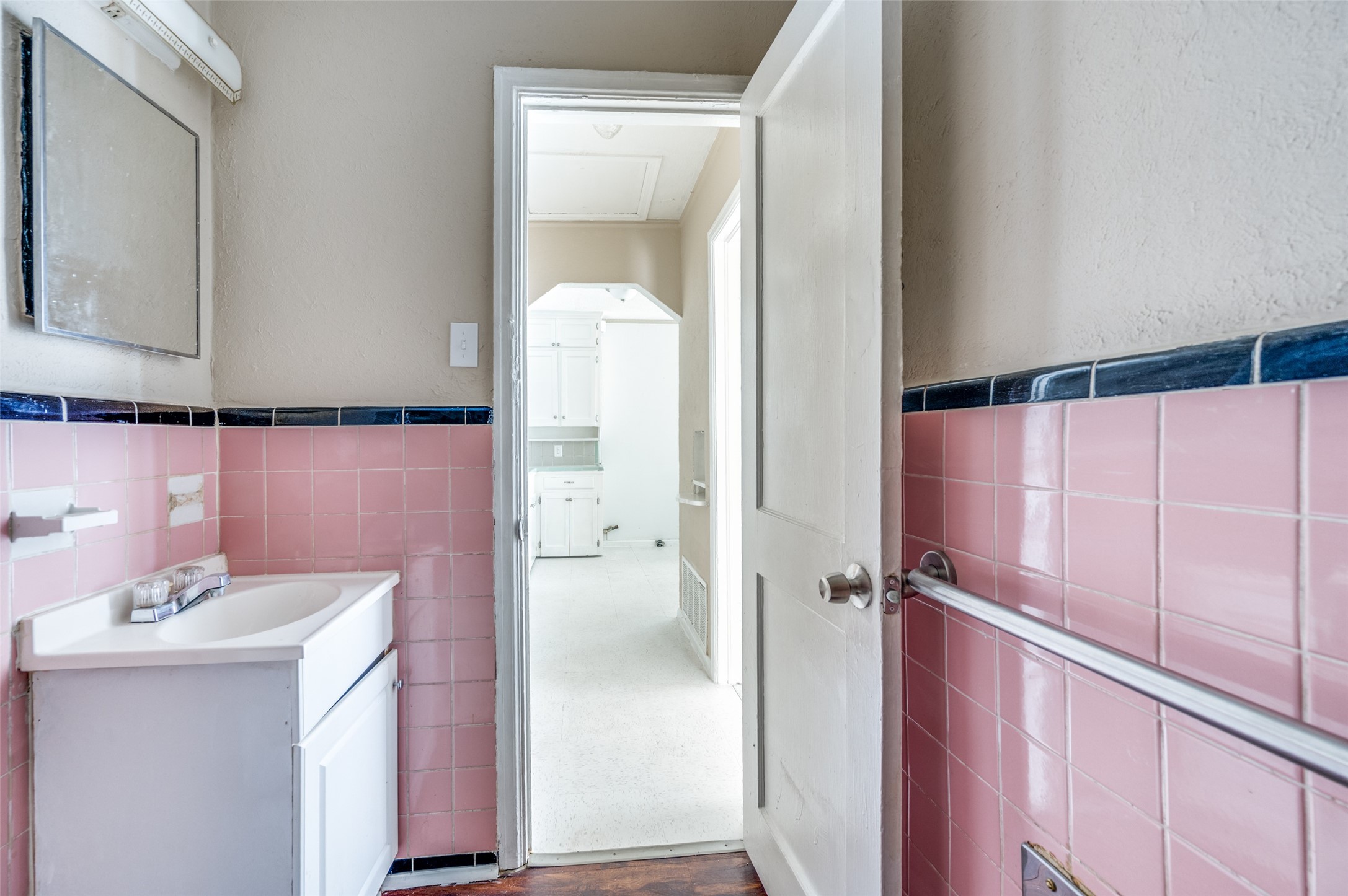 108 S Westmoreland Road , Dallas, TX, 75211 | 20899457 | Realty Texas LLC