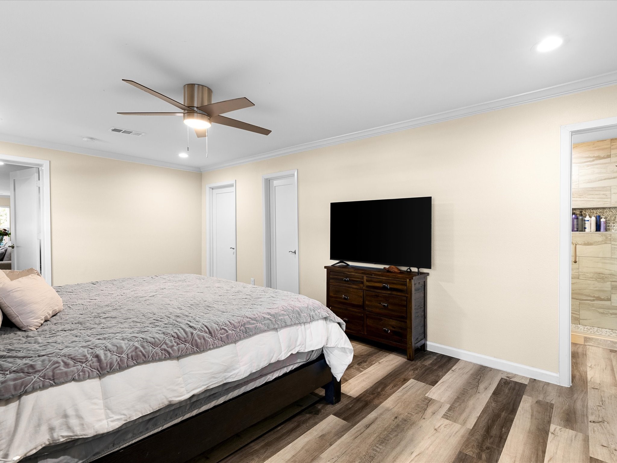 2705 Haley Avenue , Haltom City, TX, 76117 | 20900448 | Realty Texas LLC