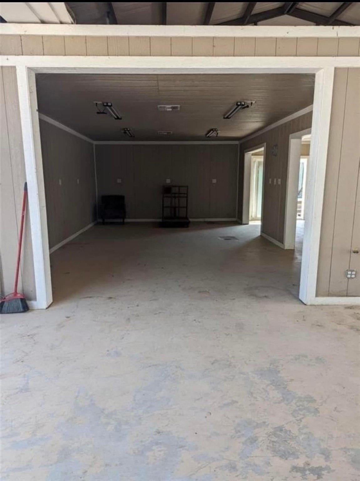 100 Patriots Place, Somerville, TX, 77879 | 96897272 | Realty Texas LLC