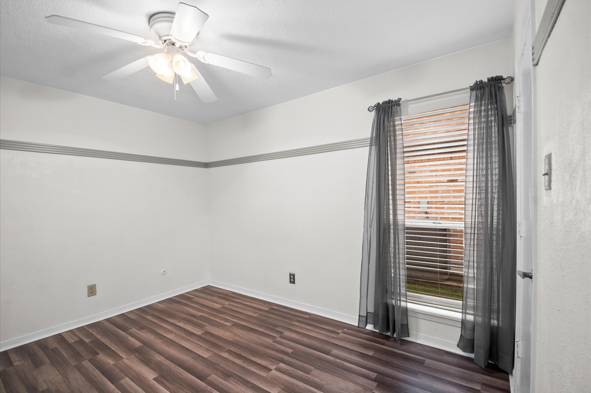 702 Tudor Court , Deer Park, TX, 77536 | 53074375 | Realty Texas LLC