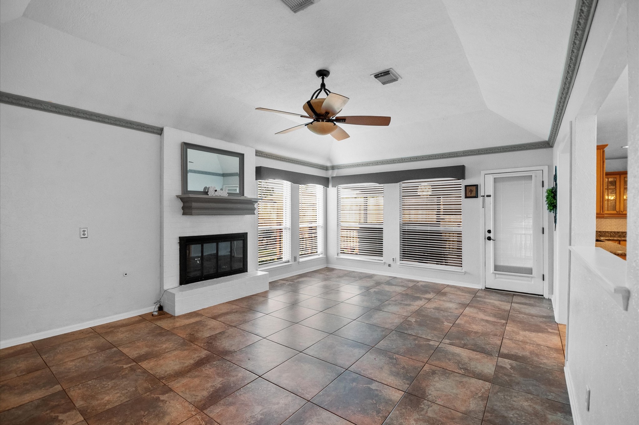 702 Tudor Court , Deer Park, TX, 77536 | 53074375 | Realty Texas LLC