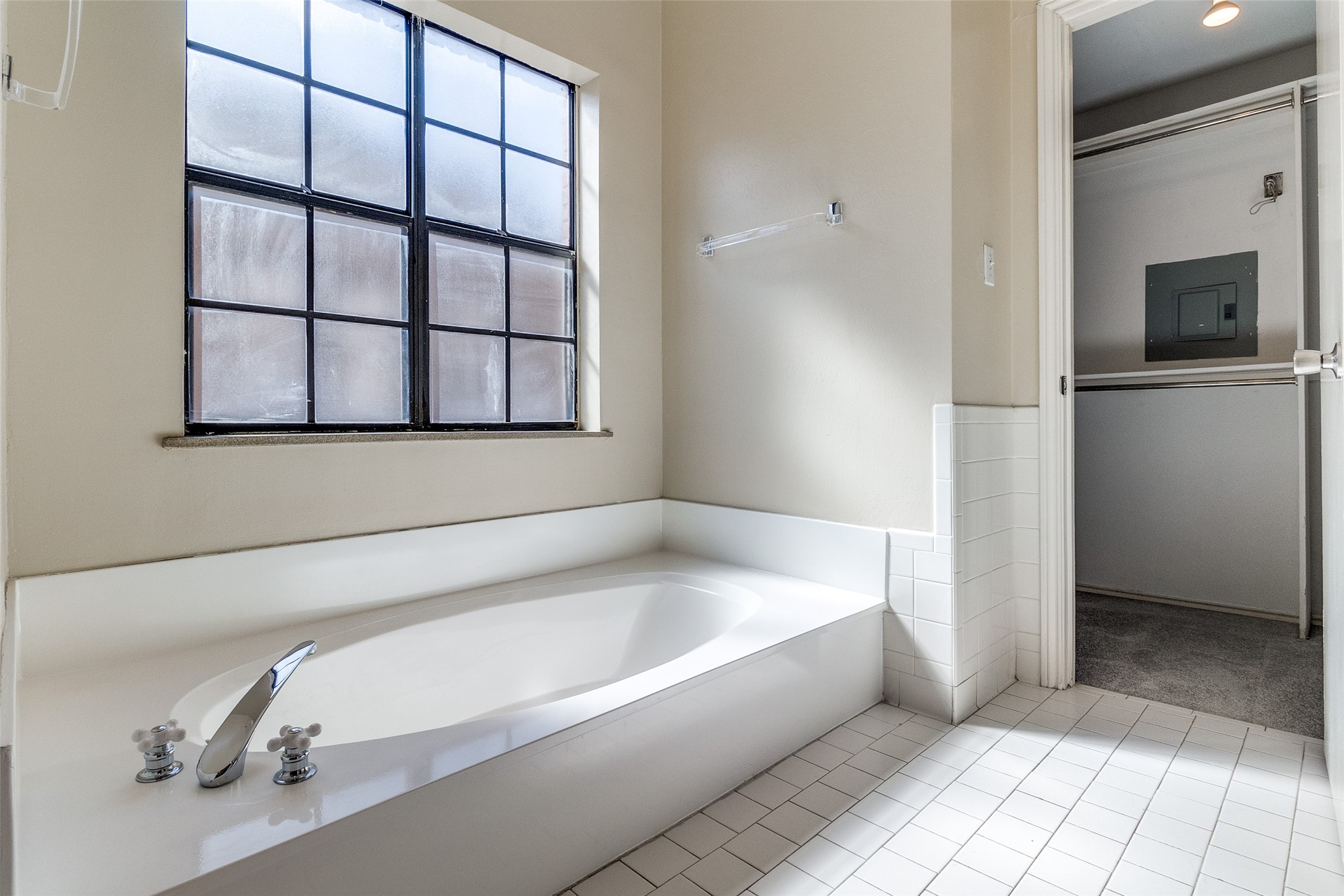 4111 Herschel Avenue 4, Dallas, TX, 75219 | 20899091 | Realty Texas LLC