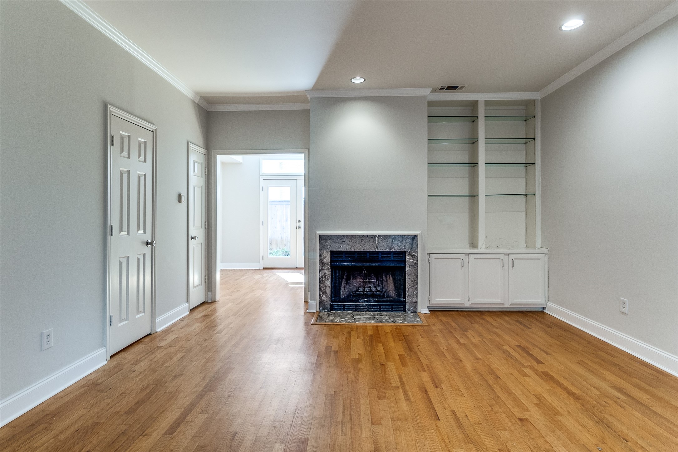 4111 Herschel Avenue 4, Dallas, TX, 75219 | 20899091 | Realty Texas LLC