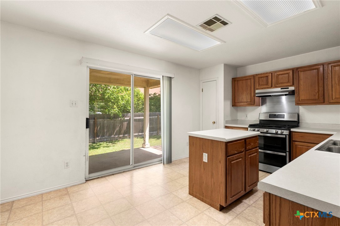 134 James Lin Circle , Kyle, TX, 78640 | 576219 | Realty Texas LLC