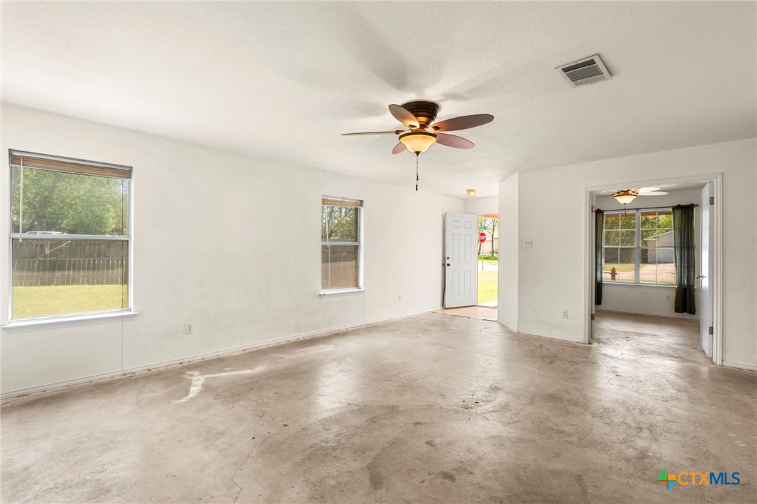 134 James Lin Circle , Kyle, TX, 78640 | 576219 | Realty Texas LLC