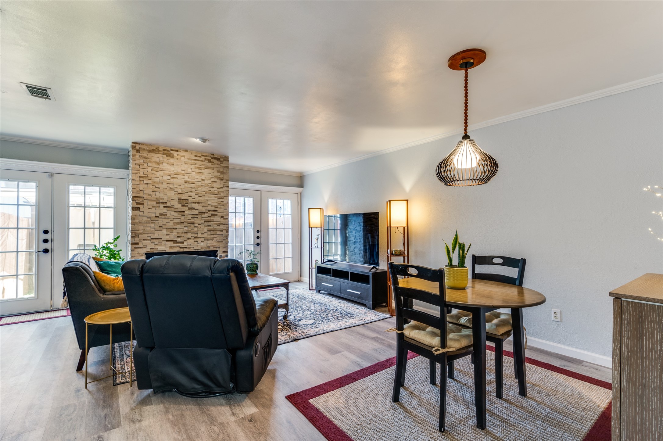 2816 Wycliff Avenue A , Dallas, TX, 75219 | 20898619 | Realty Texas LLC