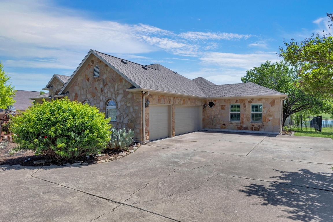 117 Lookout Circle , Hutto, TX, 78634 | 4124333 | Realty Texas LLC