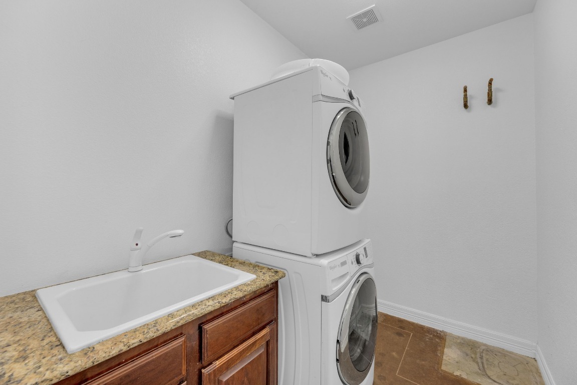 117 Lookout Circle , Hutto, TX, 78634 | 4124333 | Realty Texas LLC