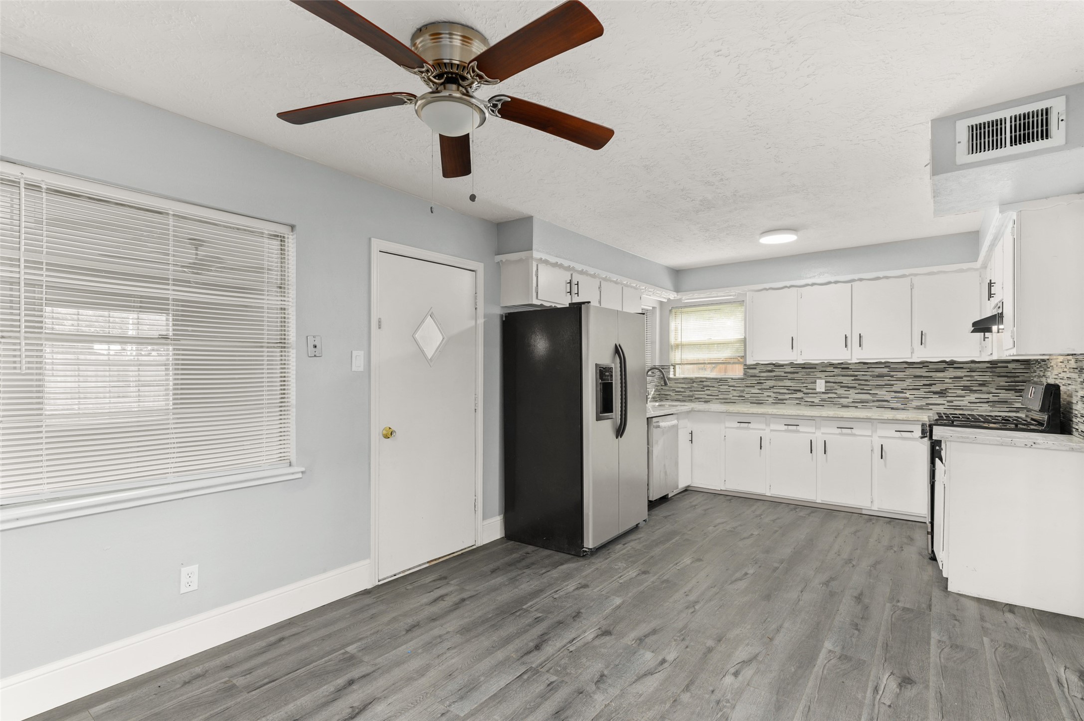 12327 Chessington Drive , Houston, TX, 77031 | 19714023 | Realty Texas LLC