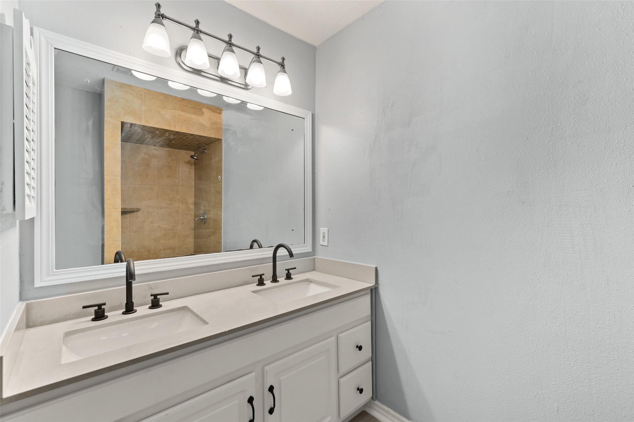 12327 Chessington Drive , Houston, TX, 77031 | 19714023 | Realty Texas LLC