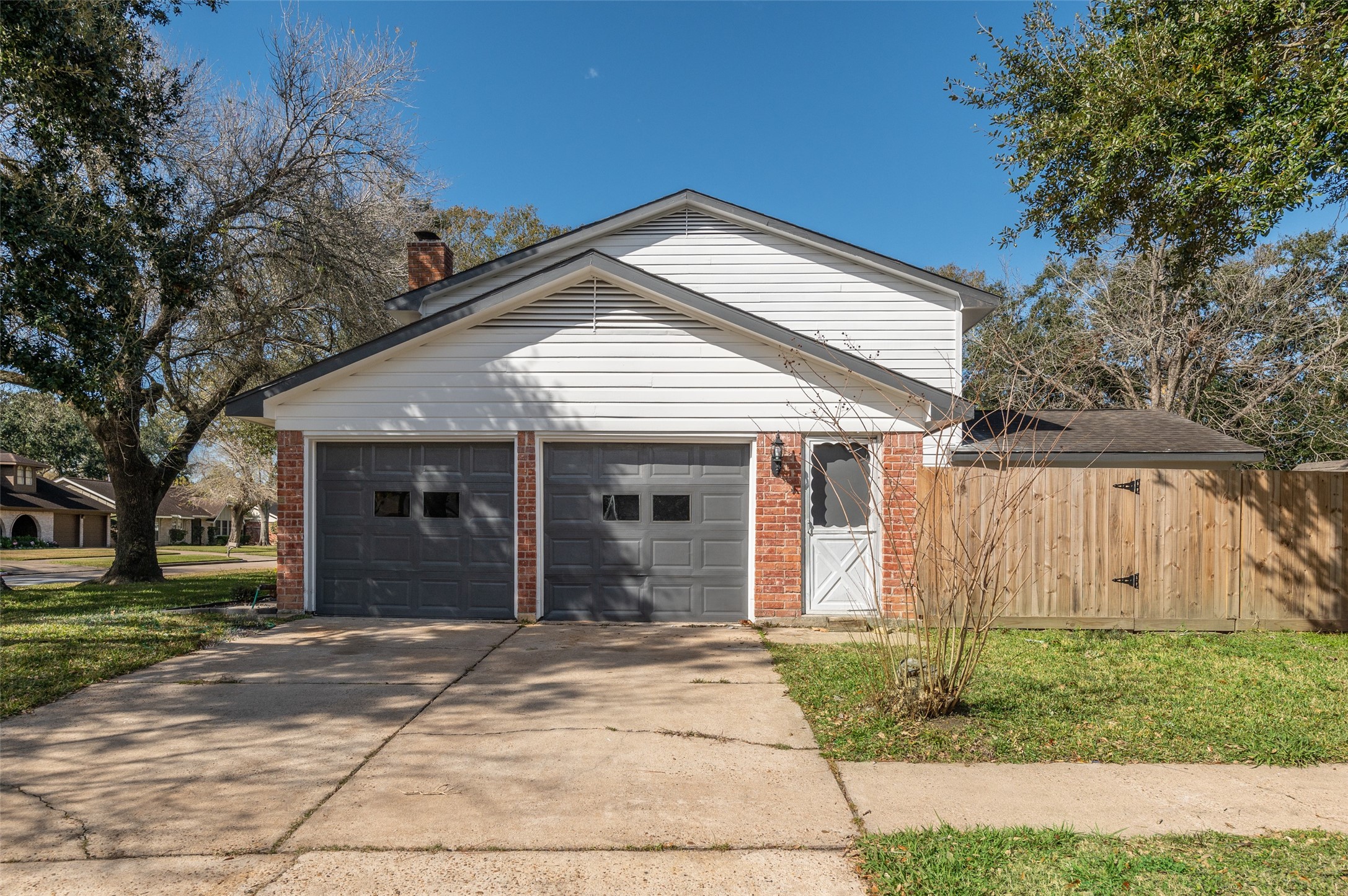 12327 Chessington Drive , Houston, TX, 77031 | 19714023 | Realty Texas LLC