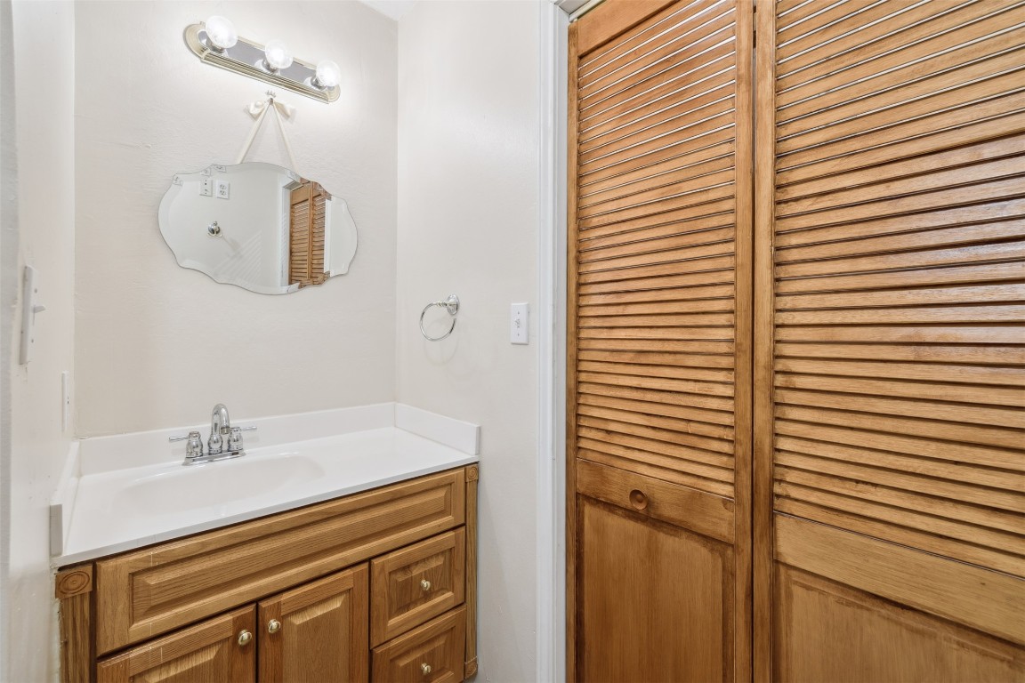 21 CR 235 , Gonzales, TX, 78629 | 9004637 | Realty Texas LLC