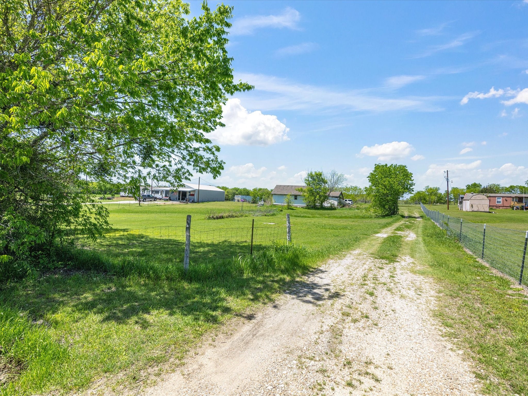 801 Walker Creek Road , Ennis, TX, 75119 | 20896690 | Realty Texas LLC