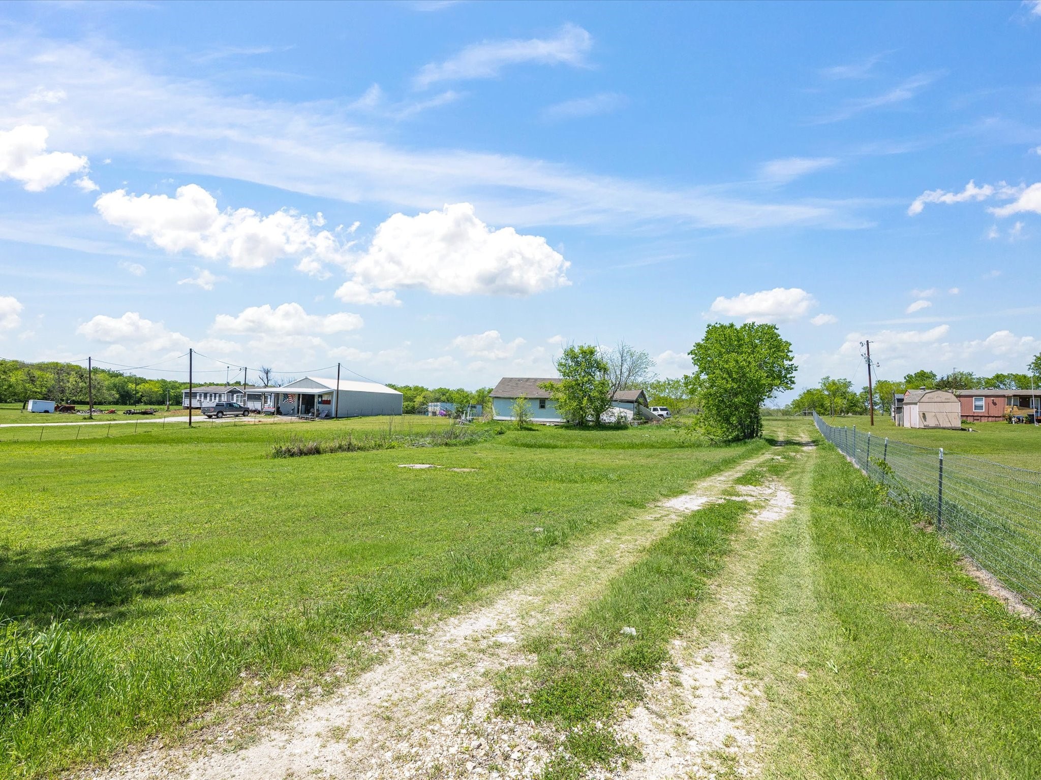 801 Walker Creek Road , Ennis, TX, 75119 | 20896690 | Realty Texas LLC