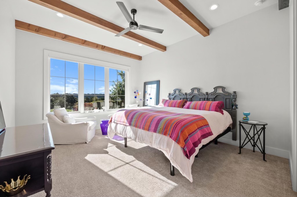 19601 FLYING J Boulevard 14 , Spicewood, TX, 78669 | 8813145 | Realty Texas LLC