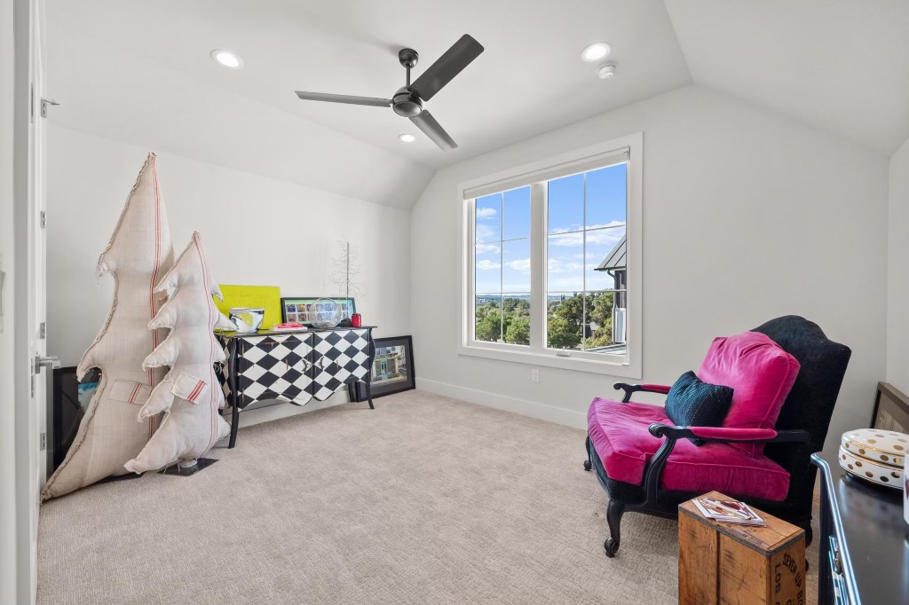 19601 FLYING J Boulevard 14 , Spicewood, TX, 78669 | 8813145 | Realty Texas LLC