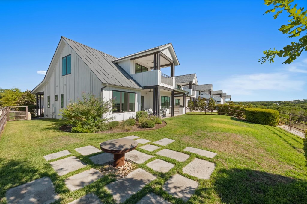 19601 FLYING J Boulevard 14 , Spicewood, TX, 78669 | 8813145 | Realty Texas LLC