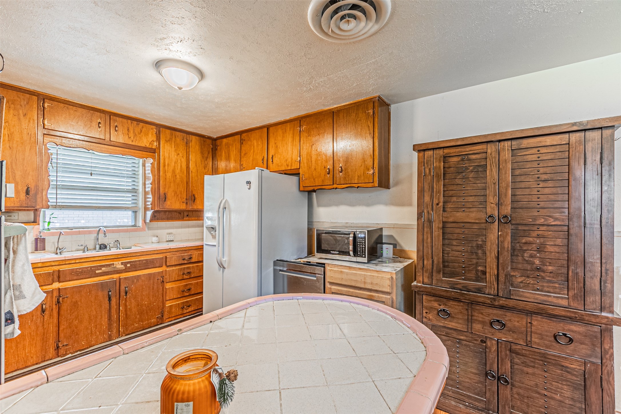 1206 John Reagan Street , Benbrook, TX, 76126 | 20902210 | Realty Texas LLC