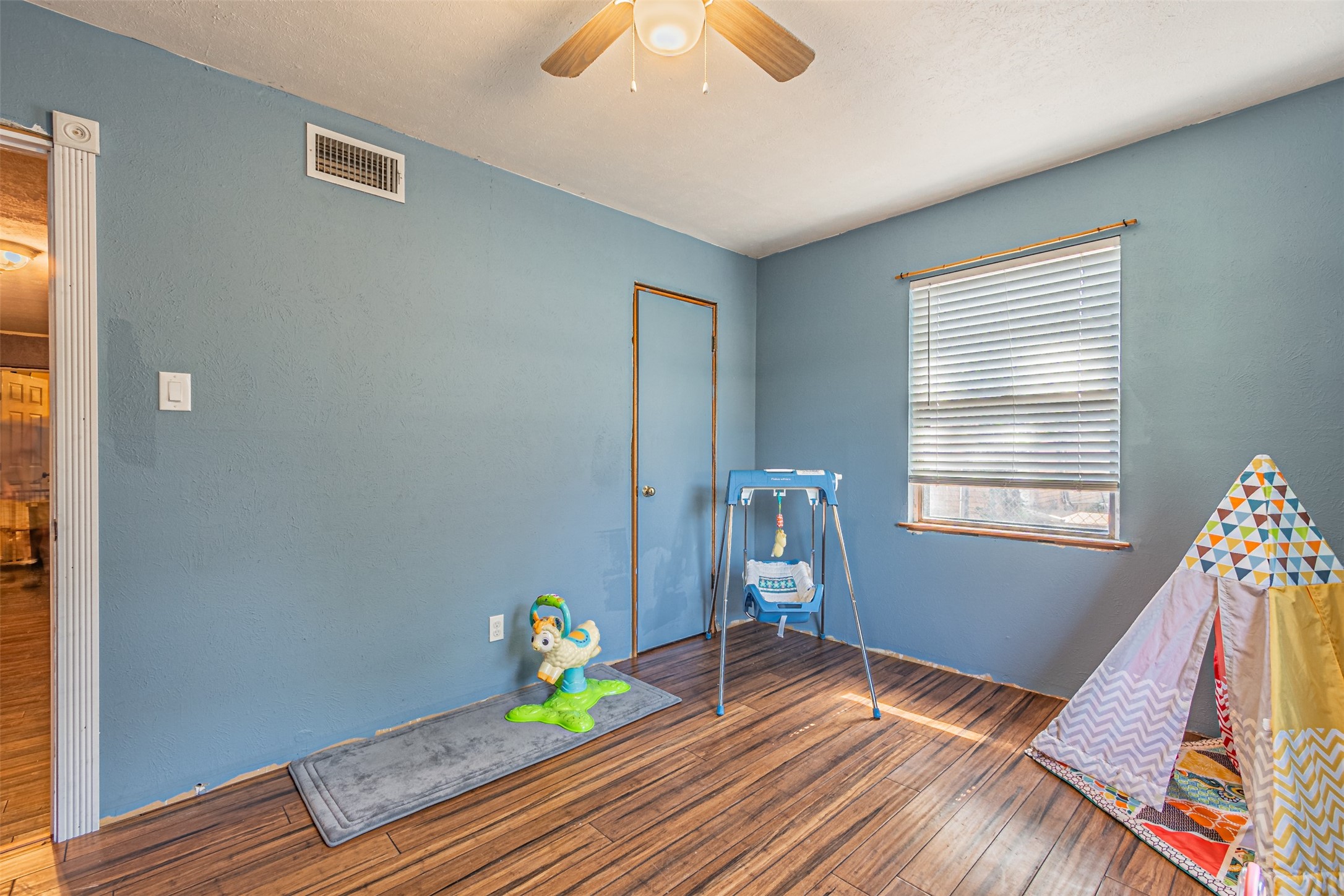 1206 John Reagan Street , Benbrook, TX, 76126 | 20902210 | Realty Texas LLC