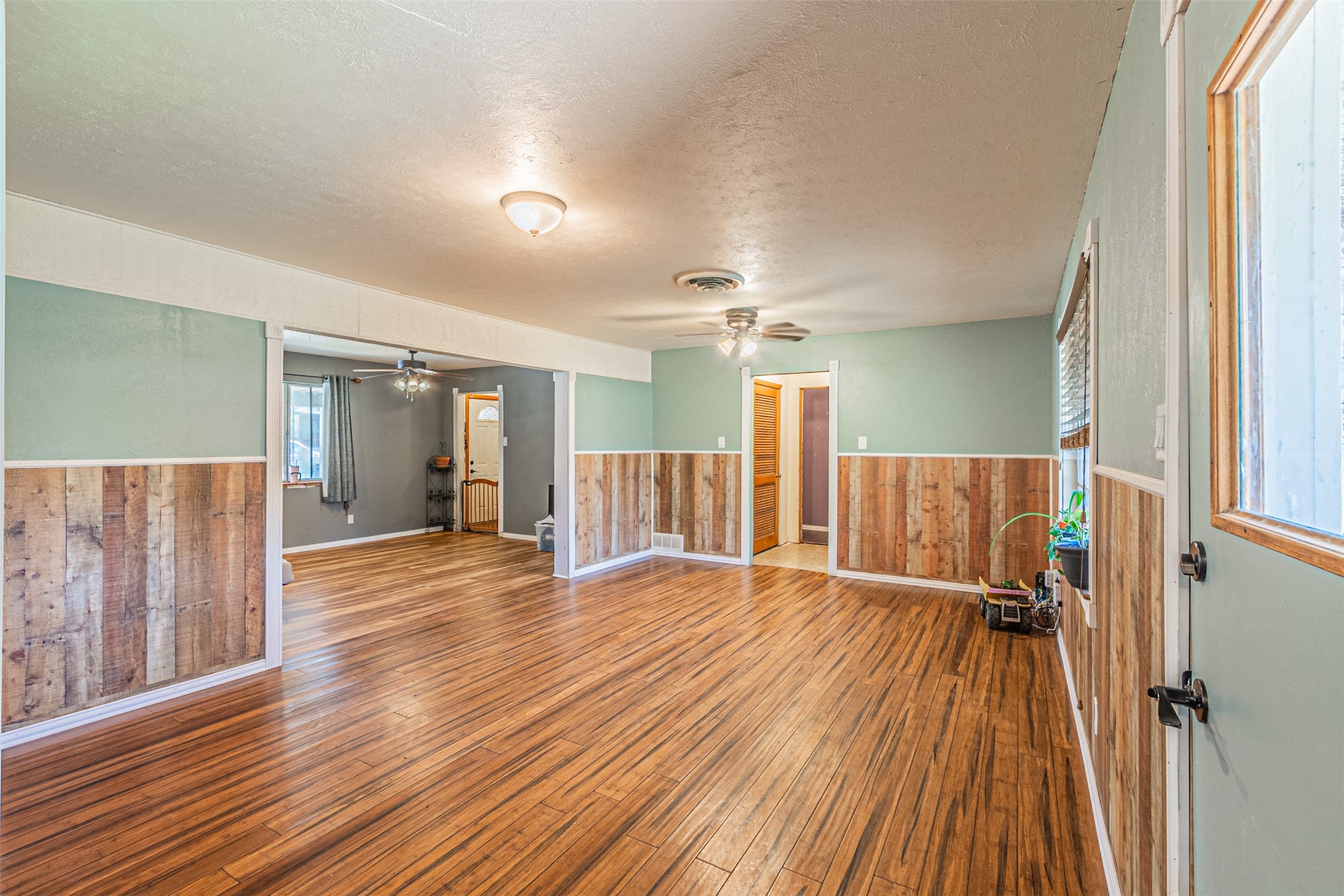 1206 John Reagan Street , Benbrook, TX, 76126 | 20902210 | Realty Texas LLC