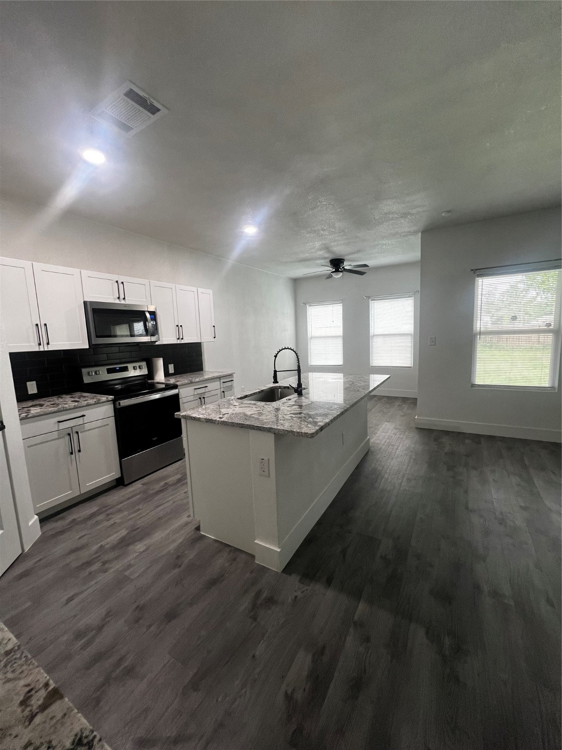 7824 Brownsville Avenue , Dallas, TX, 75216 | 20893492 | Realty Texas LLC